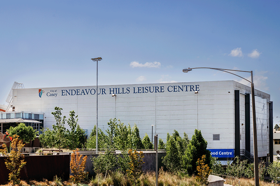 Exterior of Endeavour Hills Leisure Centre above Endeavour Hills Neighbourhood Centre
